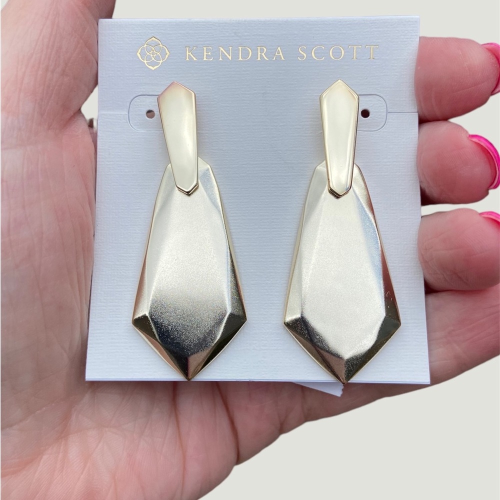 NWT Kendra Scott Gold Earrings Nieman Marcus Exculsive